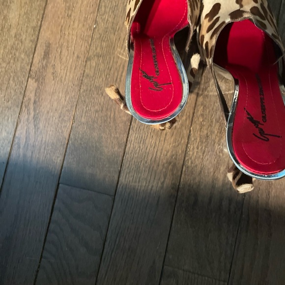 Giuseppe Zanotti Women's Pony Hair Mules - Picture 4 of 7